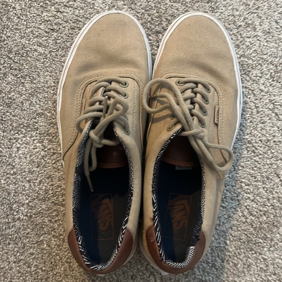 Vans - Picture 4 of 6